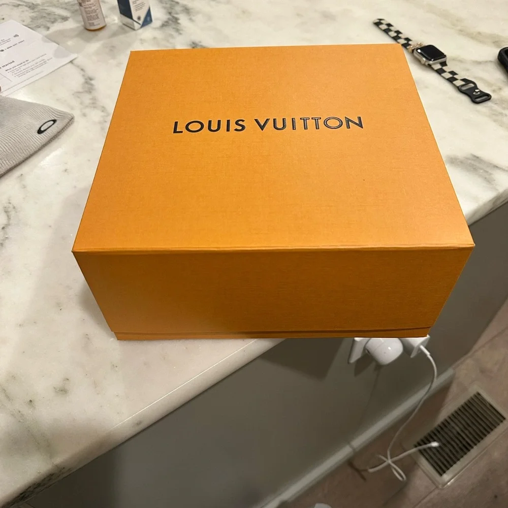 Louis Vuitton Round Monogram Crossbody Bag Boite Chapeau Souple PM - Picture 5 of 12